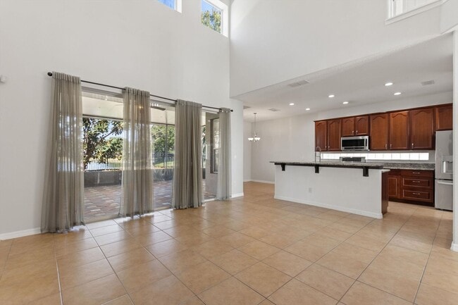 Building Photo - Spacious and beautifully maintained 5-bedroom, 3.5-bathroom two-story home