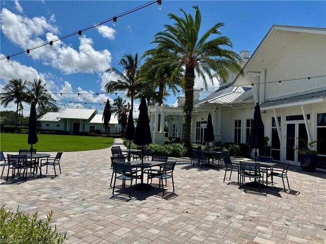 Building Photo - 9418 Greyhawk Trl