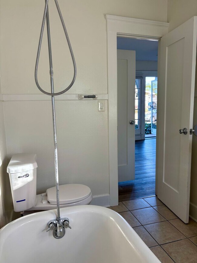 Building Photo - 28th St. / Landis