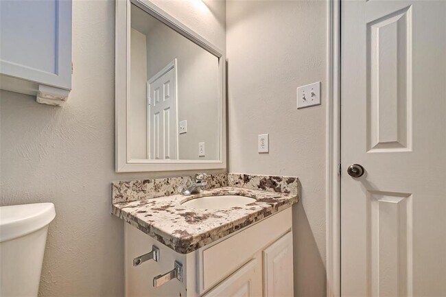 Building Photo - 11310 English Rose Trail