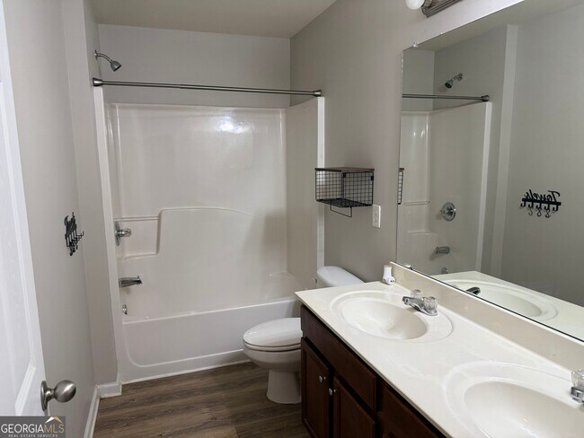 Building Photo - 151 Granite Way