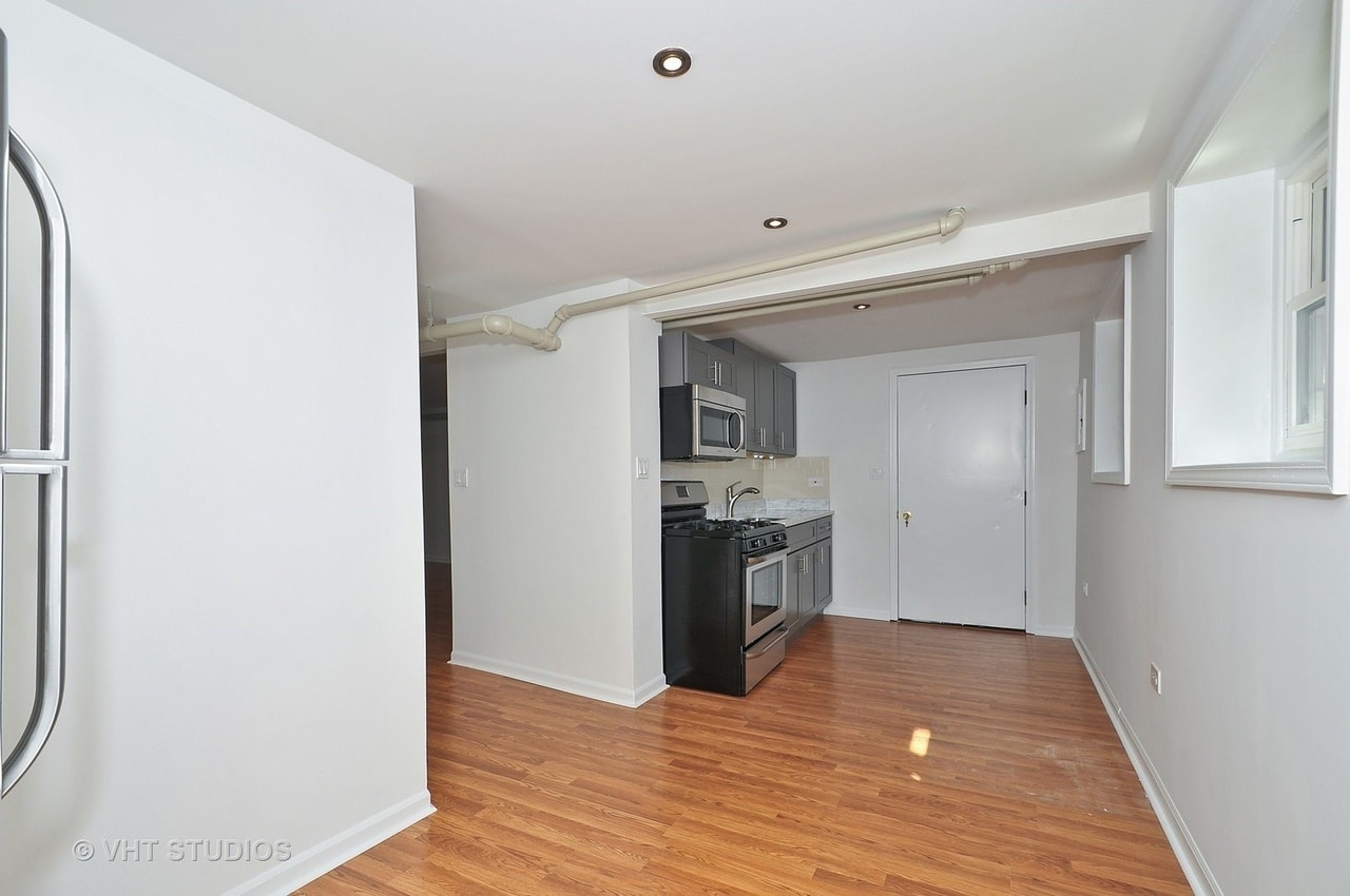 Building Photo - 4757 N Paulina St