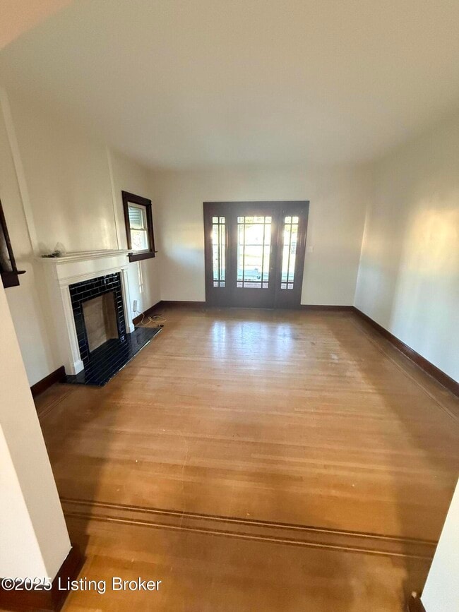 Building Photo - 1620 Sale Ave