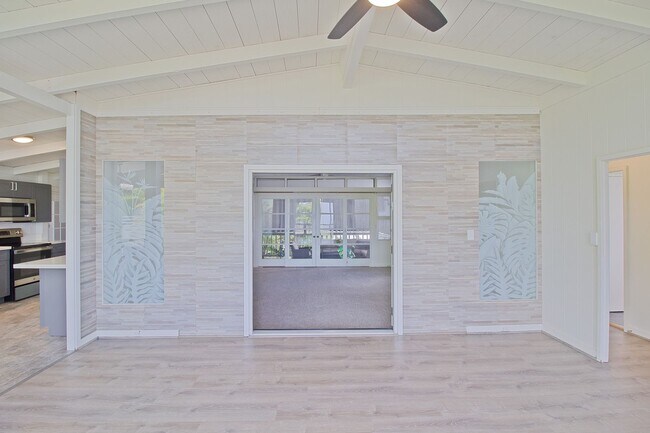 Building Photo - 45-842-842 Anoi Rd