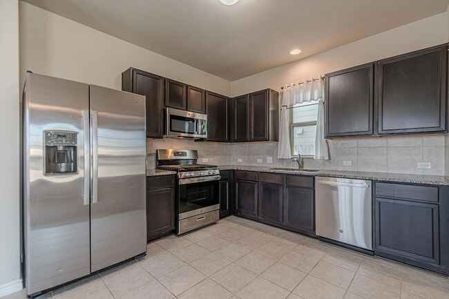 Building Photo - 384 Witchhazel Way