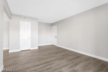 Building Photo - 5081 River Glen Dr