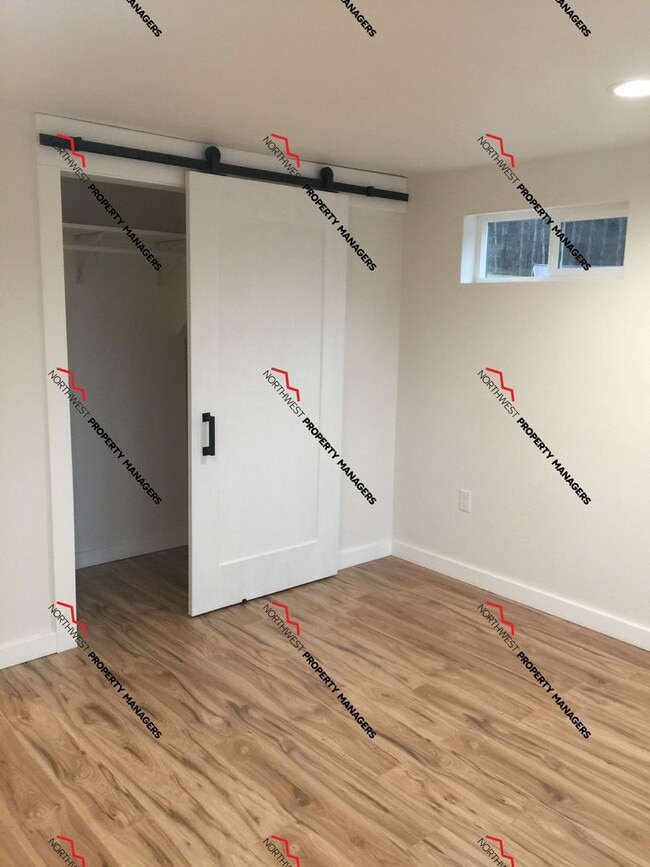 Building Photo - STATUS: * AVAILABLE * | R210A | $2095 + $2...