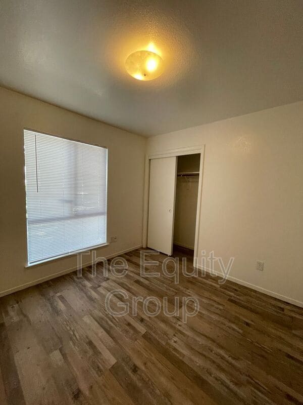 Building Photo - 2023 S Pinkham St