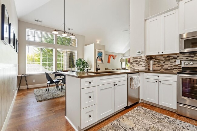 Building Photo - Luxury Condo in SE Boise's most desirable master planned community-Surprise Valley