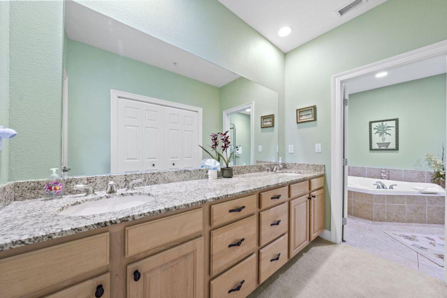 Building Photo - 27800 Canal Rd