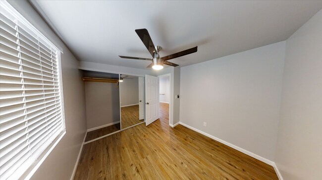 Building Photo - 6105 Dorothy Dr