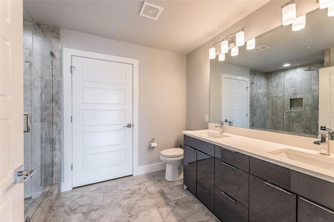 Building Photo - 1417 Kramer Ln