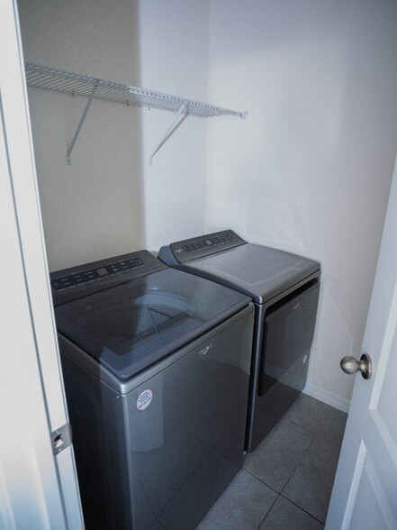 Building Photo - 3721 Swanfalls Terrace