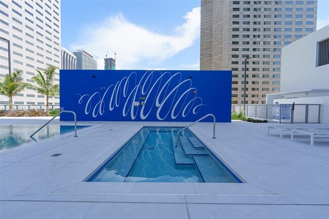 Building Photo - 335 S Biscayne Blvd