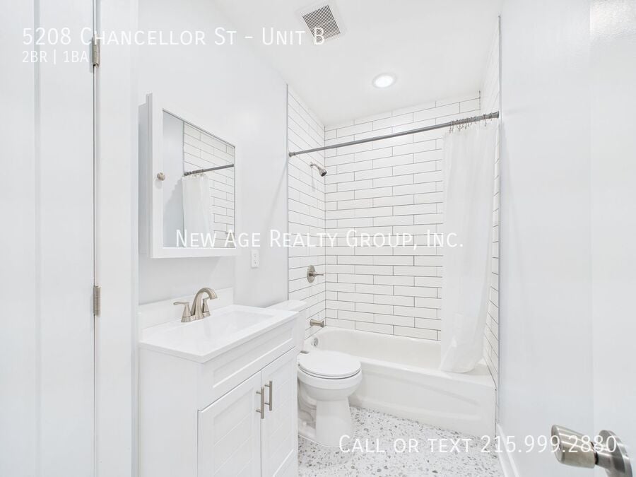 Building Photo - 5208 Chancellor St