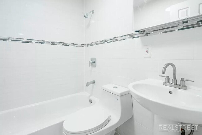 Building Photo - Brand New 3 Bed 2 Bath in Bushwick!