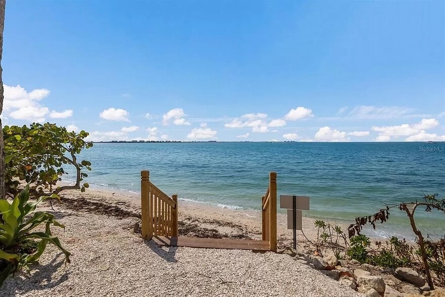 private beach - 11 Sunset Dr