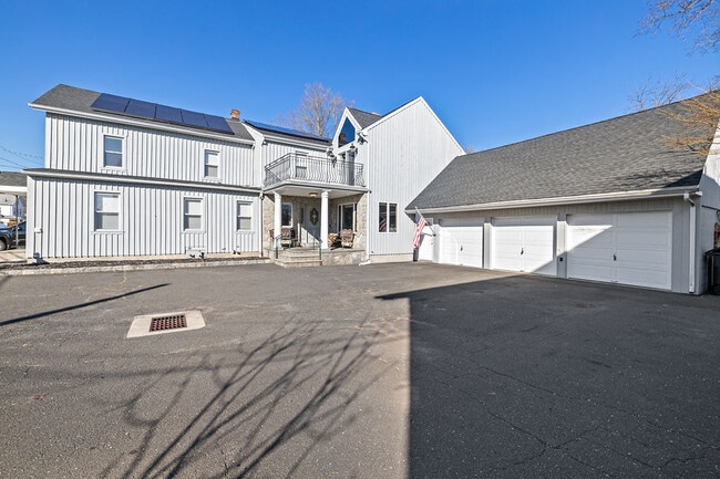 Personal Front Entrance - 14 Plymouth Ave