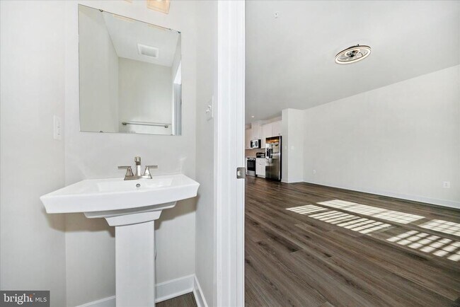 Building Photo - 195 Bel Aire Ln