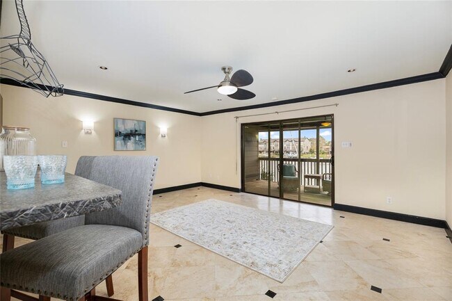 Building Photo - 18138 Bal Harbour Dr
