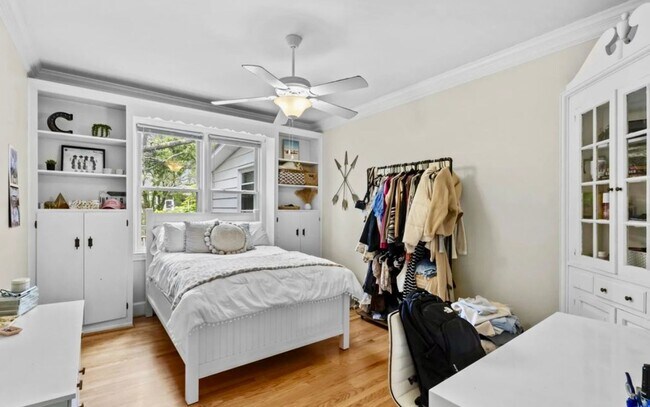 Building Photo - SHORT TERM OPTION AVAILABLE NOW THROUGH JU...