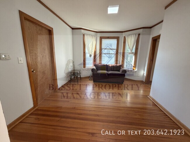 Building Photo - 538 2nd Ave