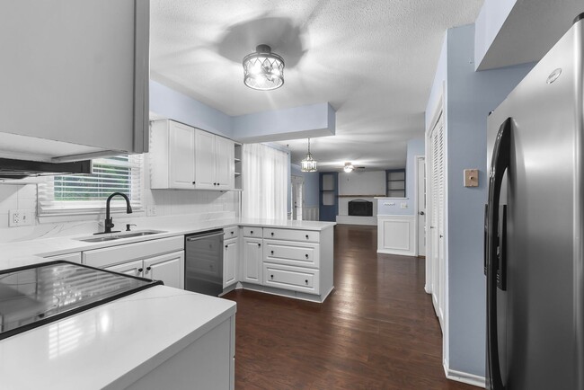 Building Photo - Beautiful Home in Cape Girardeau!