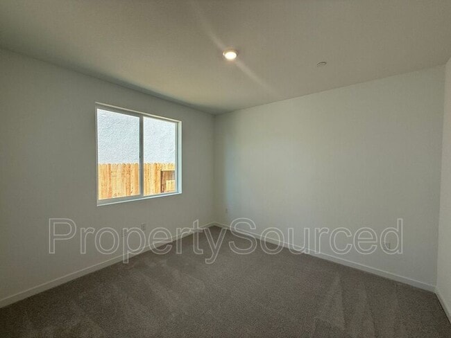 Building Photo - 1788 Shingle Ave