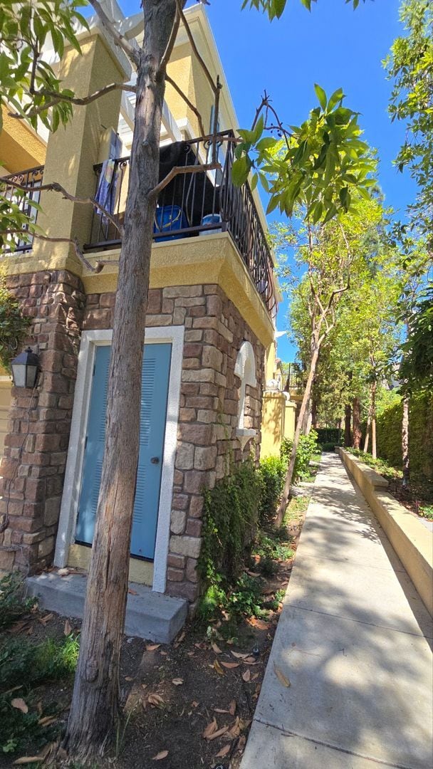 Building Photo - 308 Terra Bella