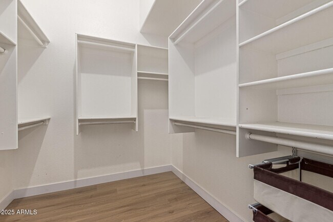 Building Photo - 5340 W Oraibi Dr