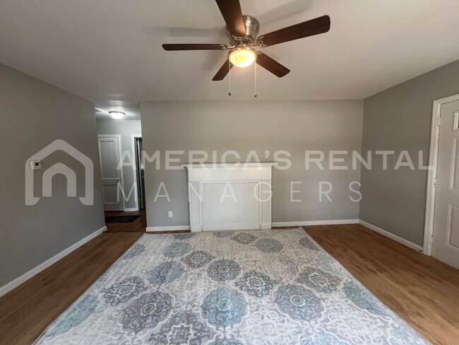 Building Photo - Home for rent in Birmingham! Coming Soon!