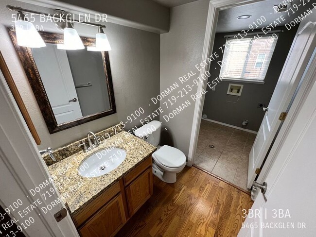 Building Photo - 5465 Backglen Dr