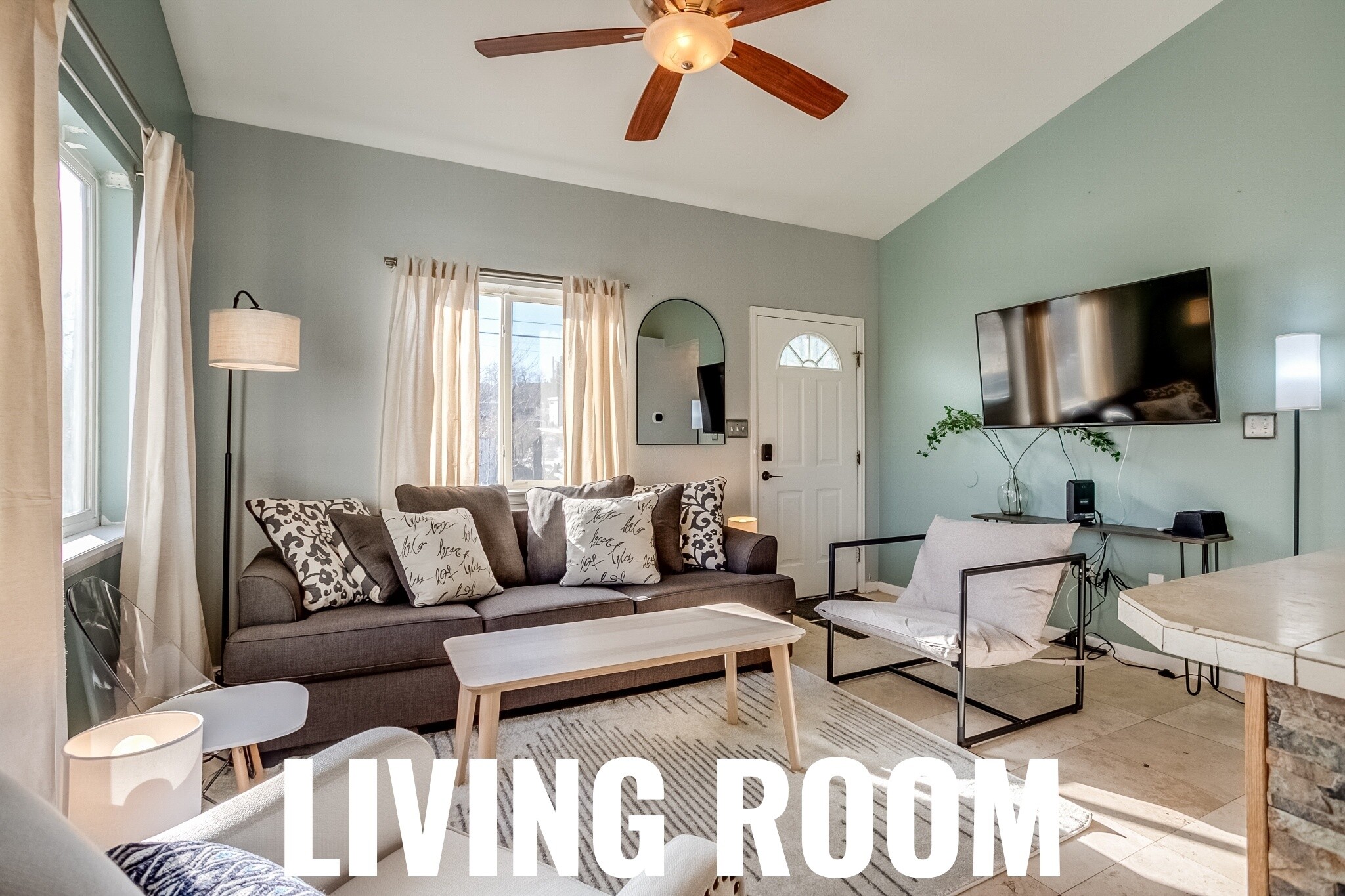 Building Photo - 2137 S Vallejo St