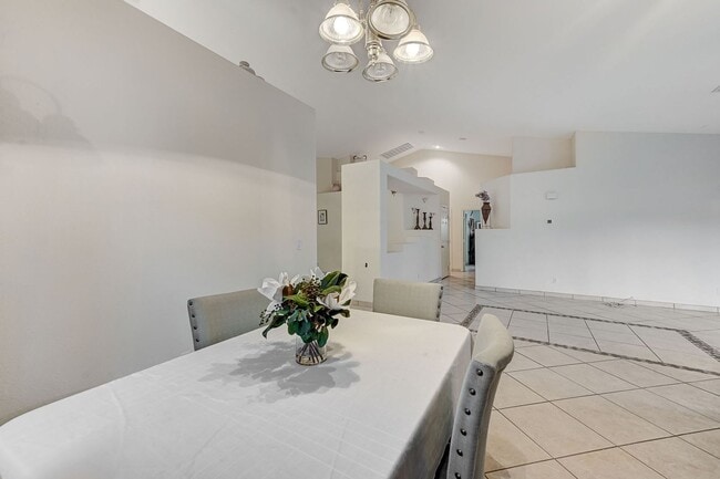 Building Photo - Henderson Single-Story Gem with Gas Firepl...