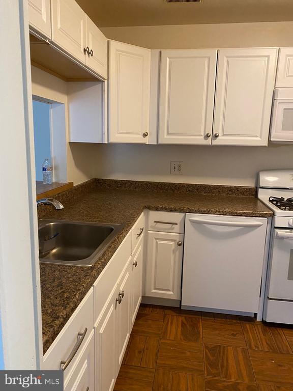 Building Photo - 2715 Adams Ct