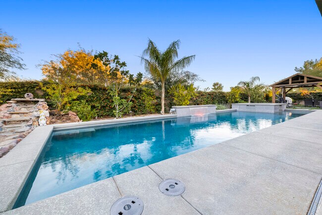 Building Photo - 8396 Sweetwater Creek Way