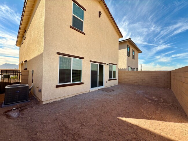 Building Photo - BRAND NEW 4 BED 2.5 BATH 2 CAR GARAGE SING...