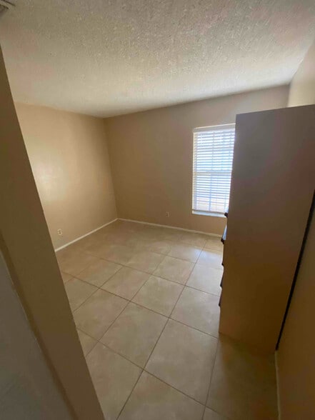 Building Photo - 2969 Bonaventure Cir