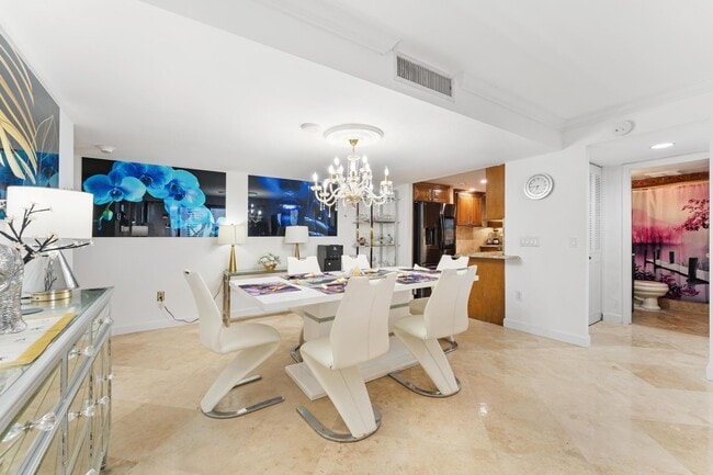 Building Photo - 5600 N Flagler Dr