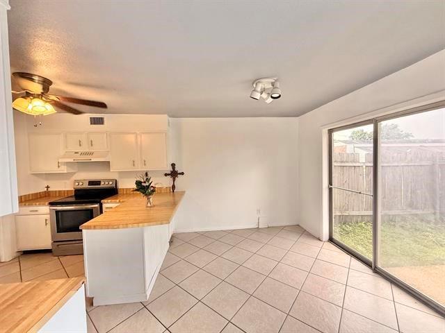 Building Photo - 5915 Fairmeadow Dr