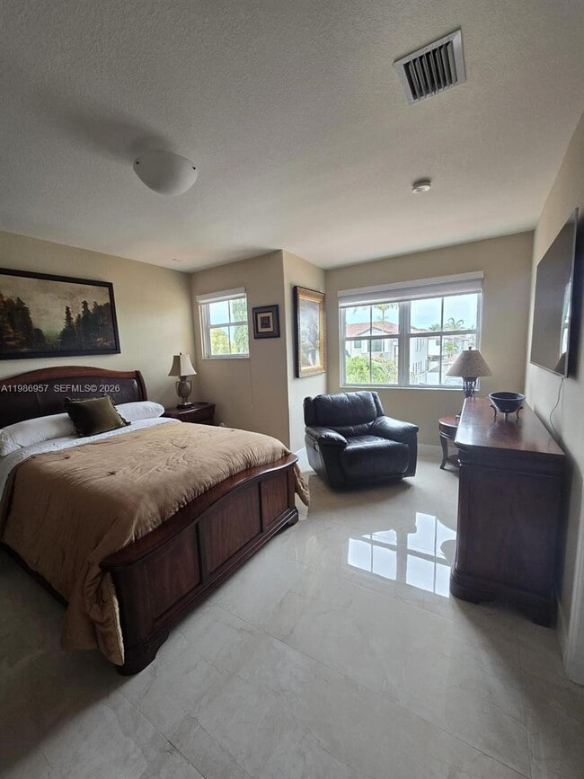 Building Photo - 14978 SW 12th Ln