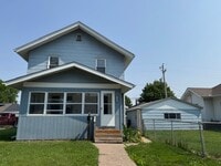 Building Photo - 3 Bedroom House