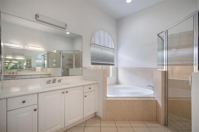 Building Photo - 1581 SW 155th Ct