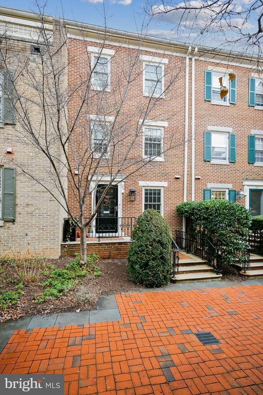 Building Photo - 4353 Westover Pl NW