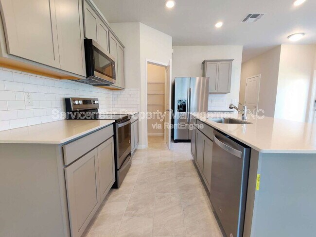Building Photo - 5434 Elmview Xing