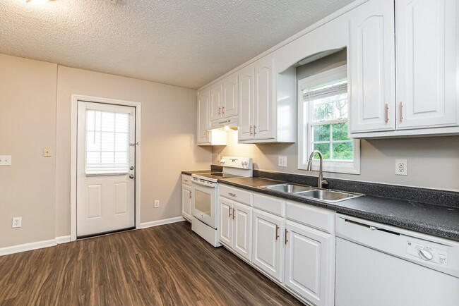 Building Photo - 33 Brantley Cir