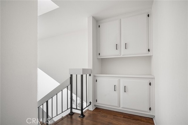 Building Photo - 5360 Las Virgenes Rd