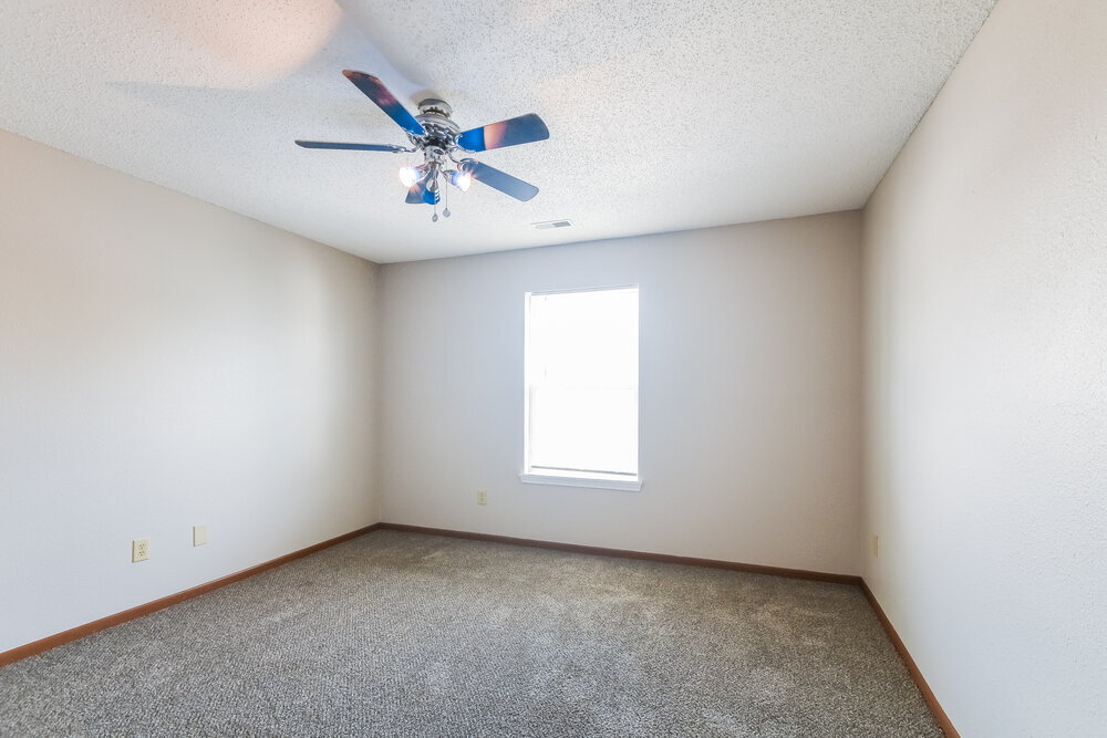 Building Photo - 1247 Country Ridge Ln