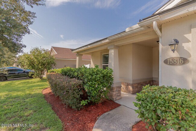 Building Photo - 15816 Twin Creek Dr