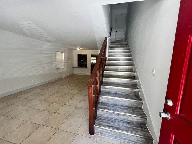 Building Photo - 1231 SW 61st Terrace